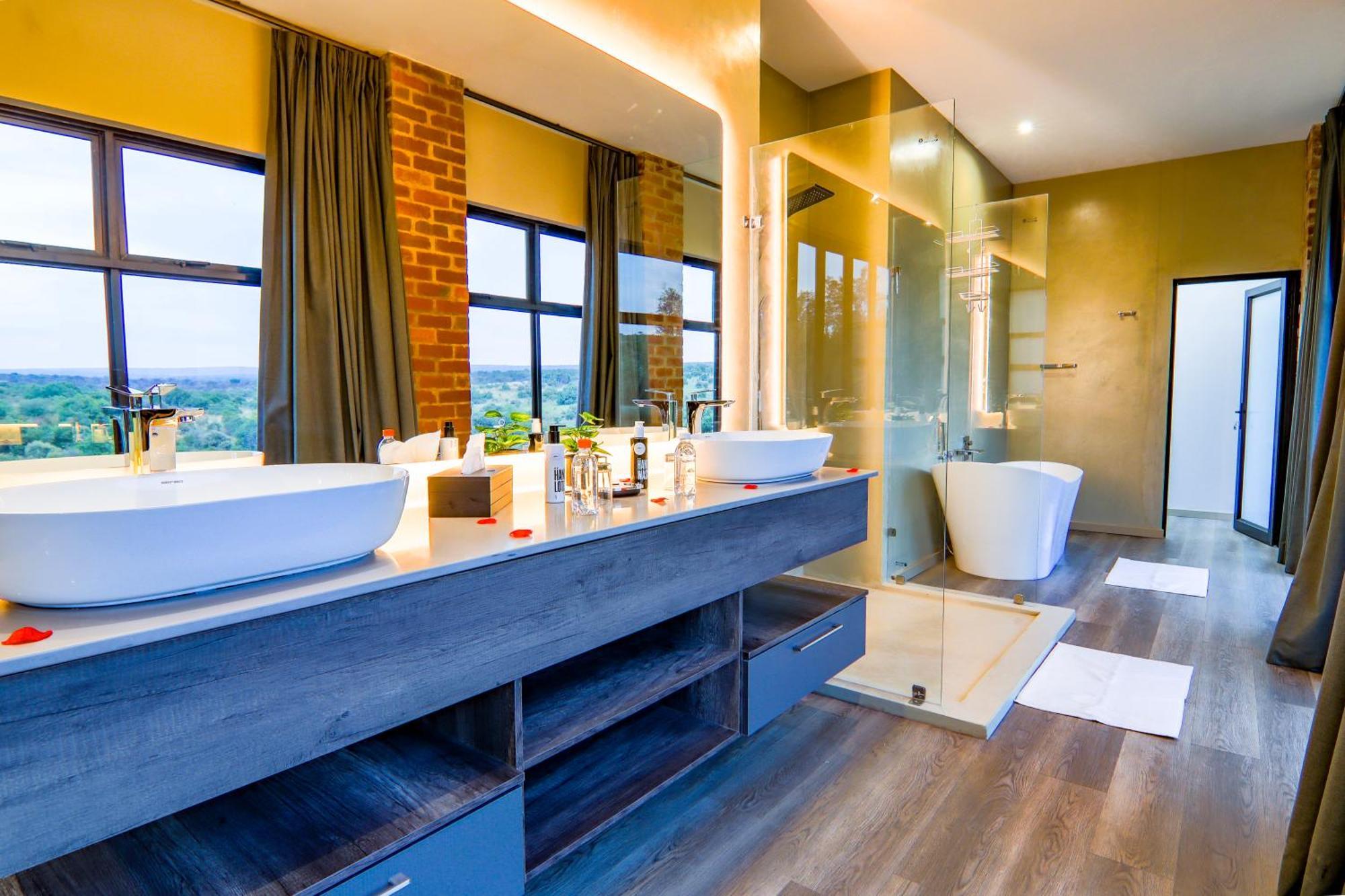 Cliffhanger Lodge Mabula Game Reserve 외부 사진